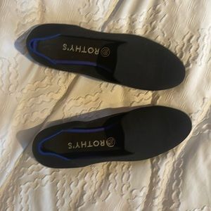 Rothys size 9 Loafers Black